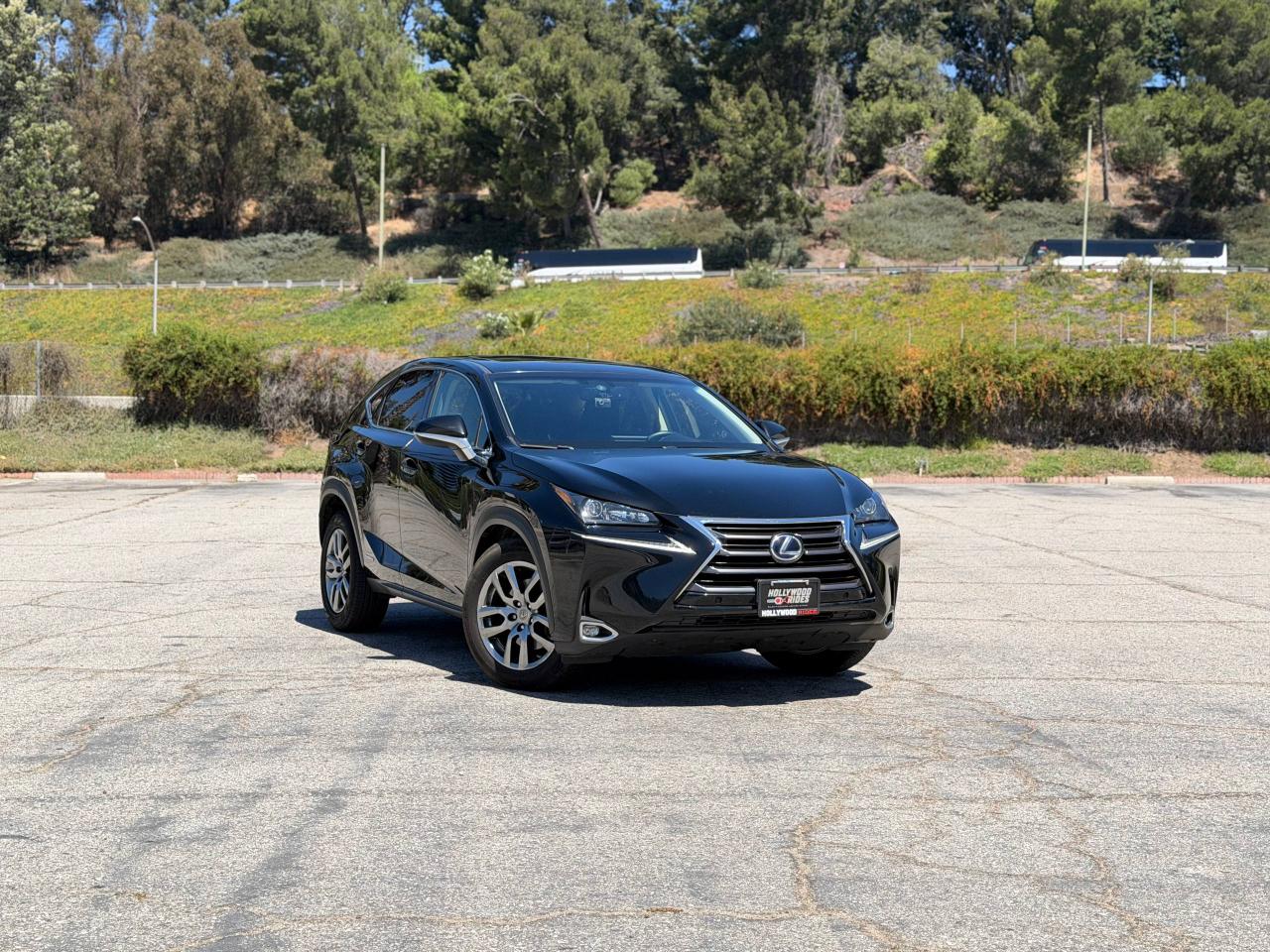 Lexus NX 300h  2015