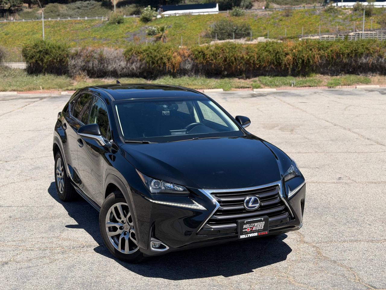 Lexus NX 300h  2015