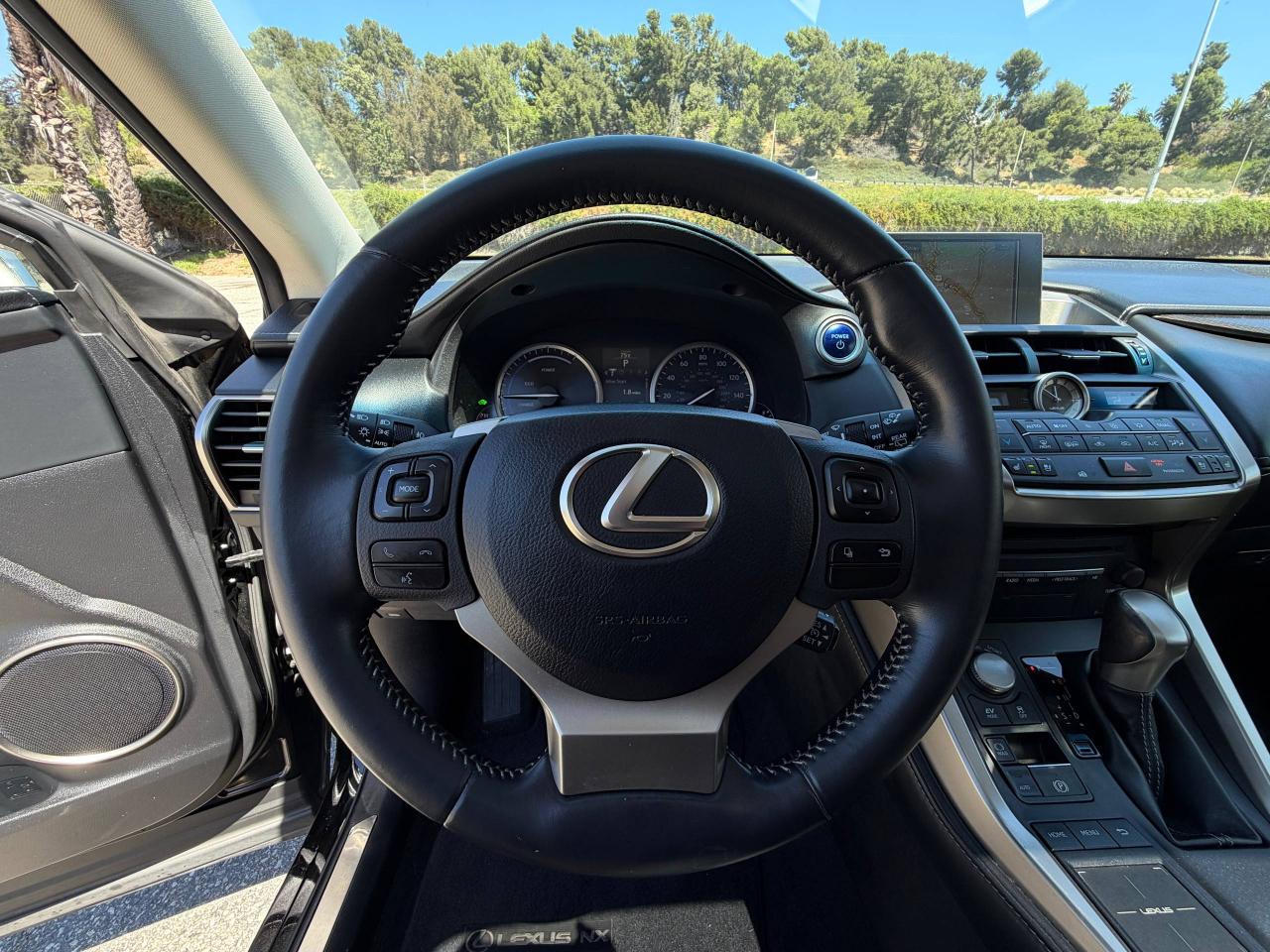 Lexus NX 300h  2015