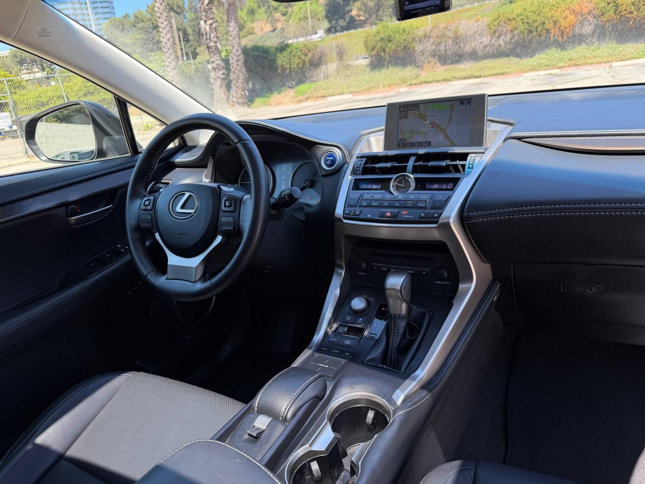 Lexus NX 300h  2015