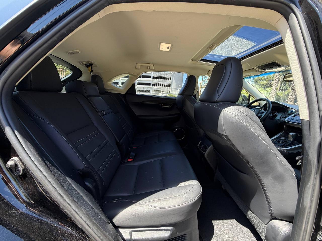 Lexus NX 300h  2015