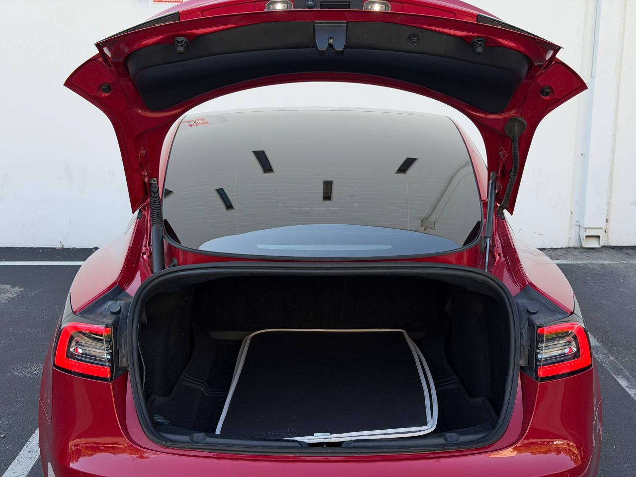 Tesla Model 3 Standard Range Plus 2022