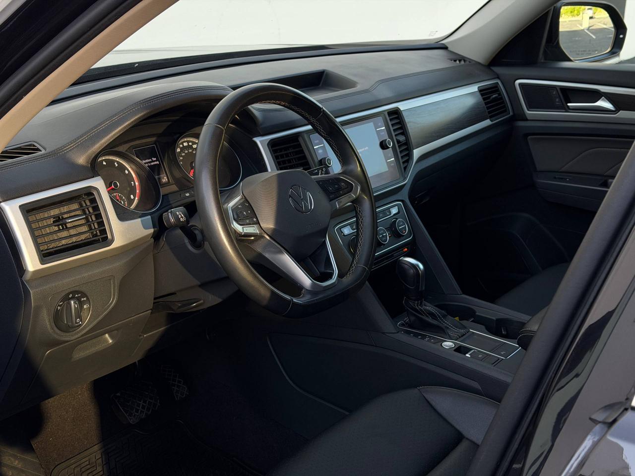 Volkswagen Atlas SE w/Technology 2021