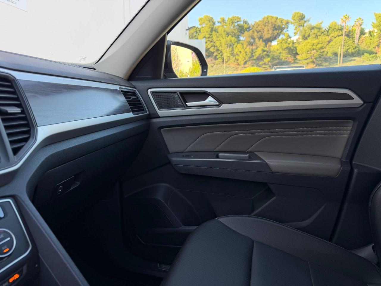 Volkswagen Atlas SE w/Technology 2021