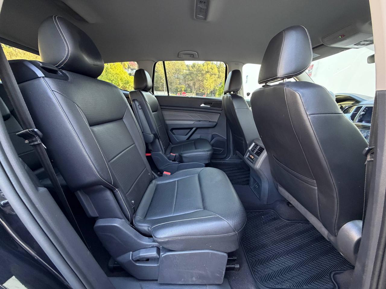 Volkswagen Atlas SE w/Technology 2021