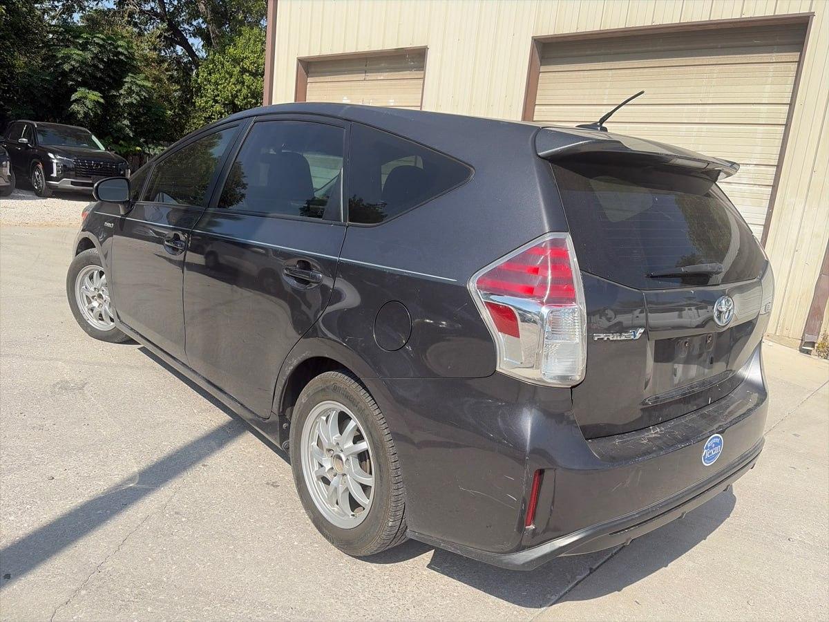 Toyota Prius V Three 2016