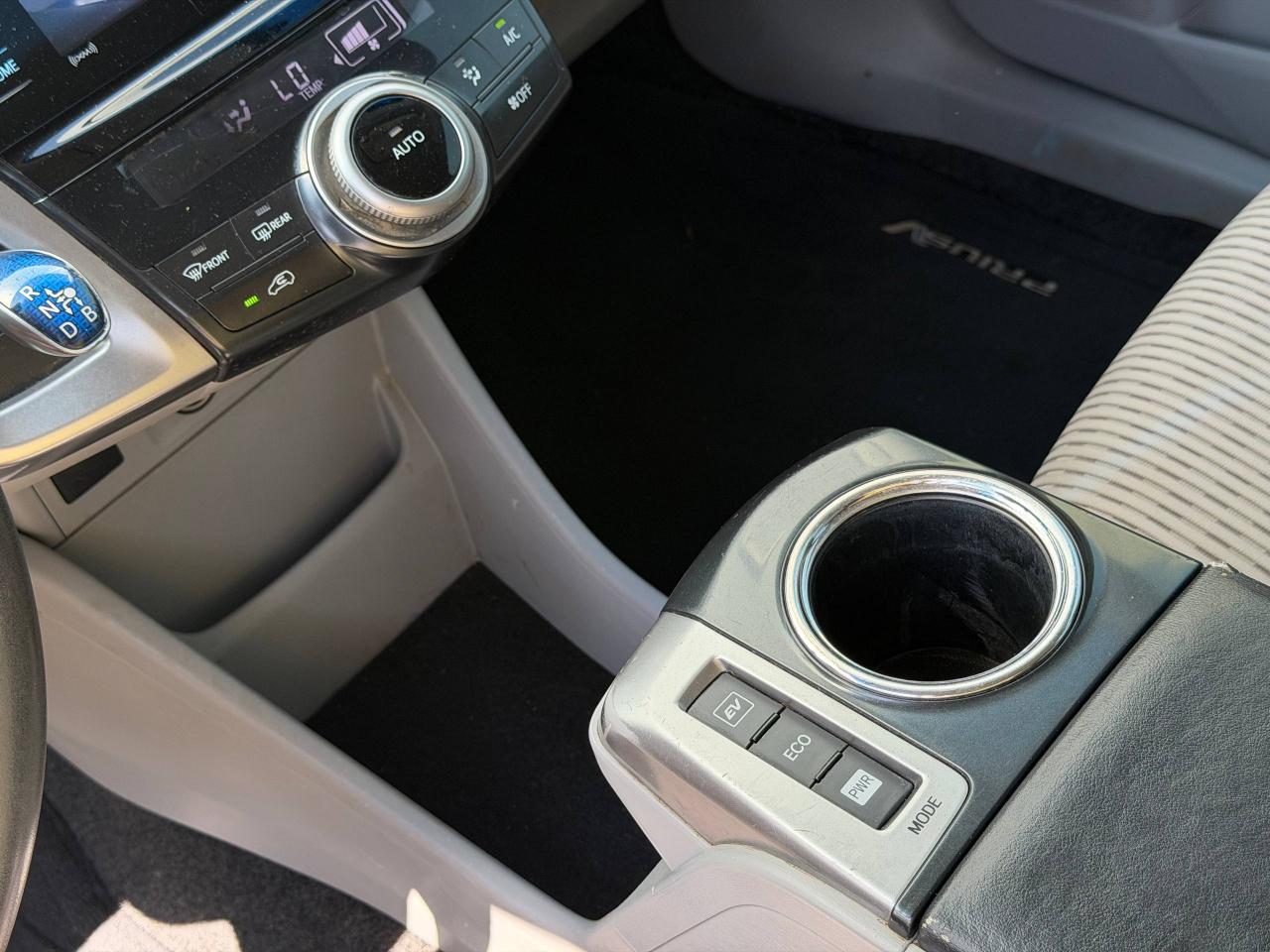 Toyota Prius V Three 2016