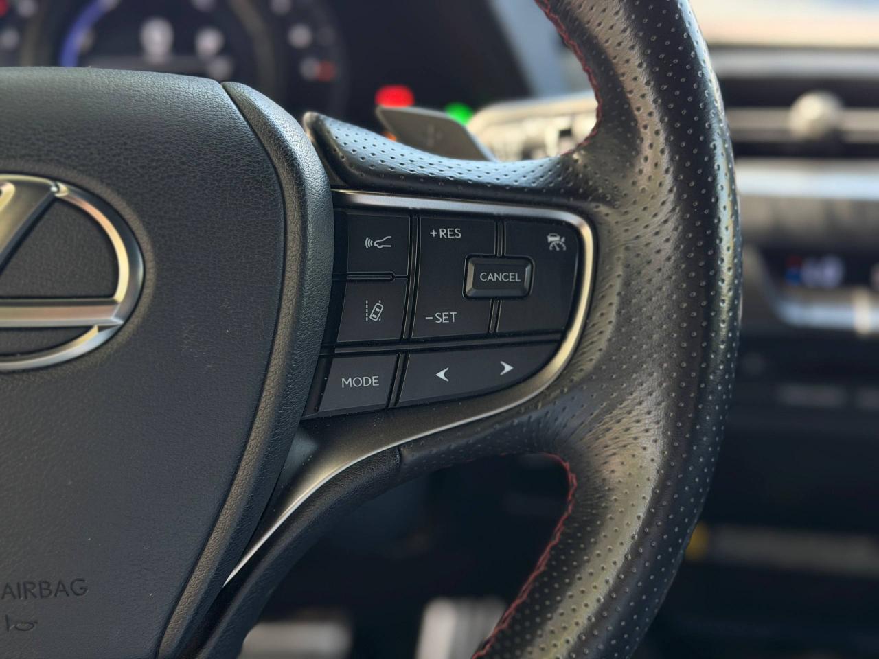 Lexus UX 250h F SPORT 2021