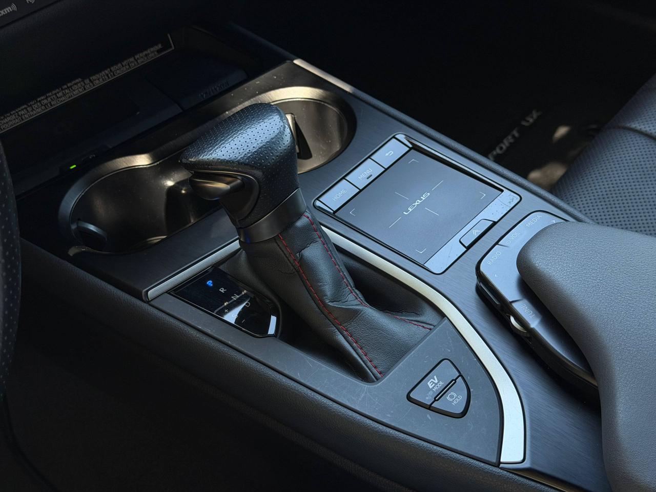 Lexus UX 250h F SPORT 2021