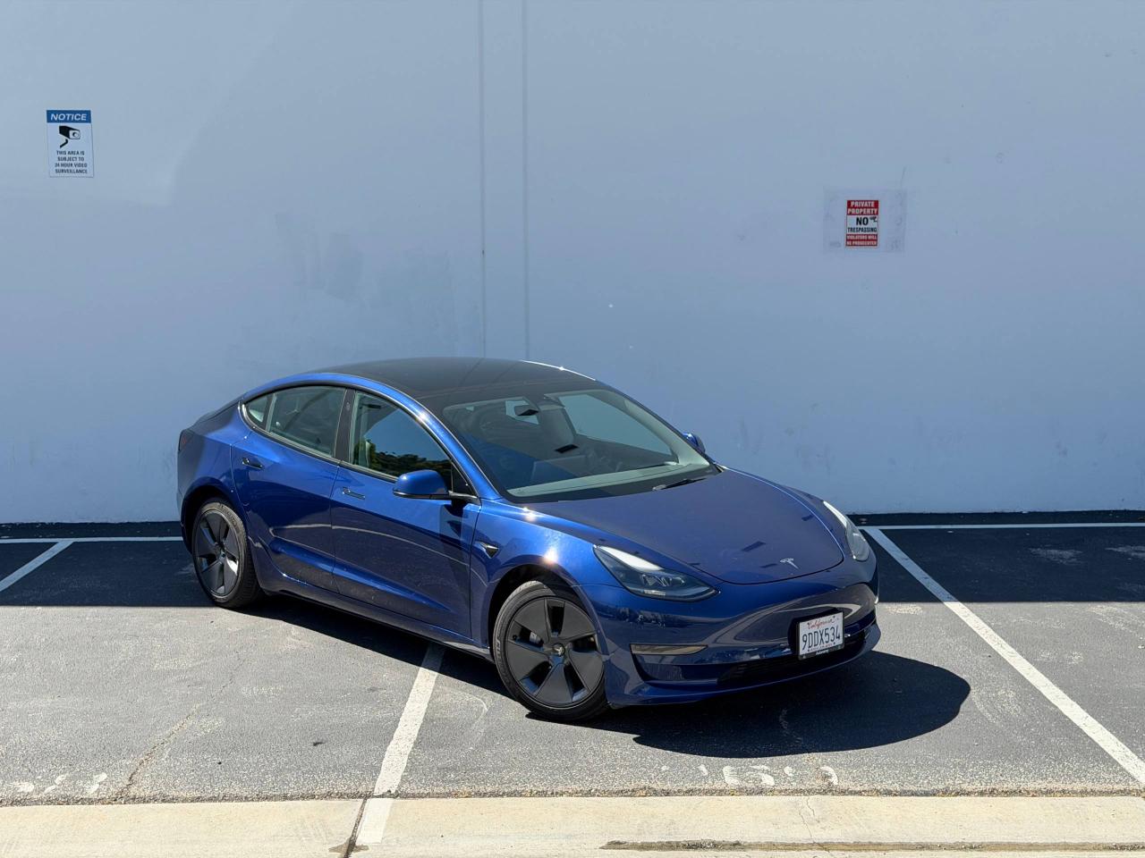 Tesla Model 3  2022