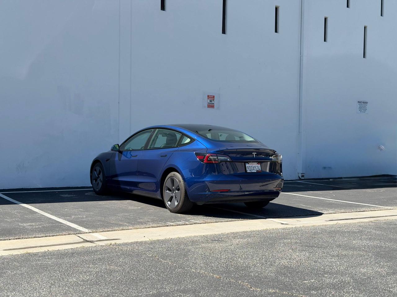 Tesla Model 3  2022