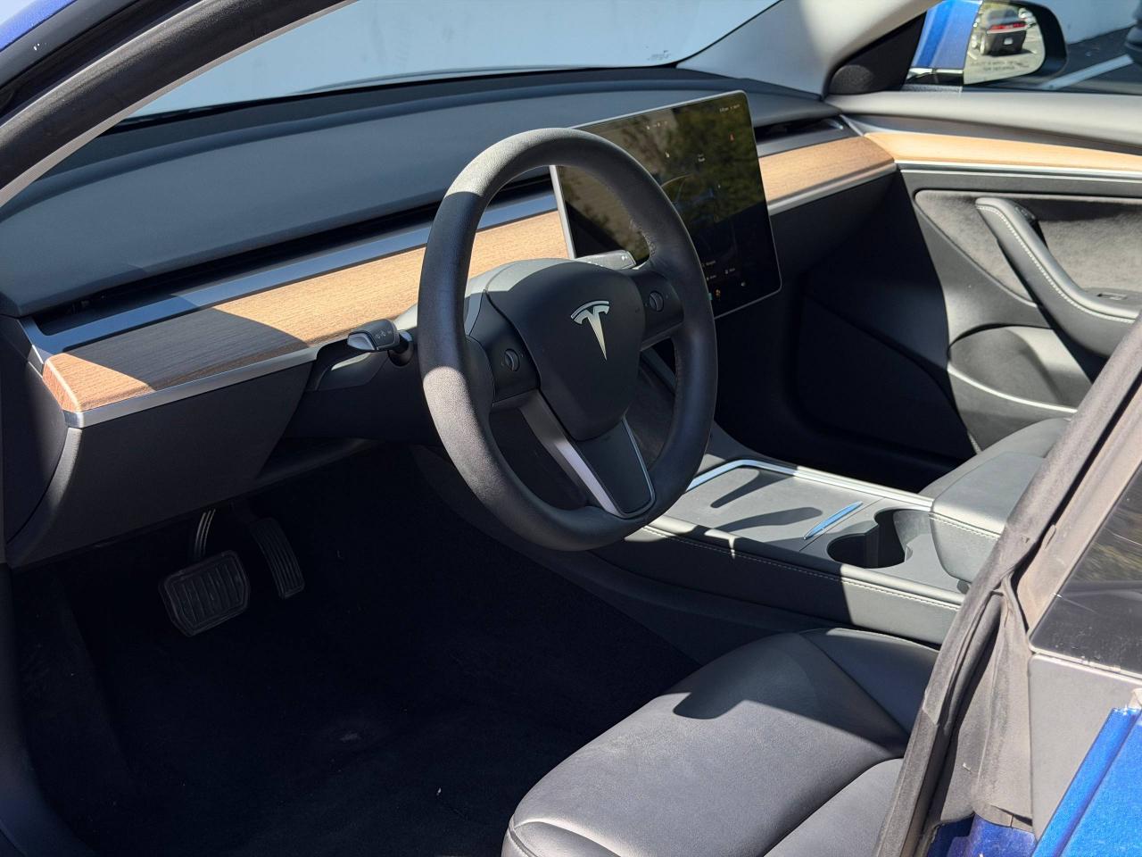 Tesla Model 3  2022