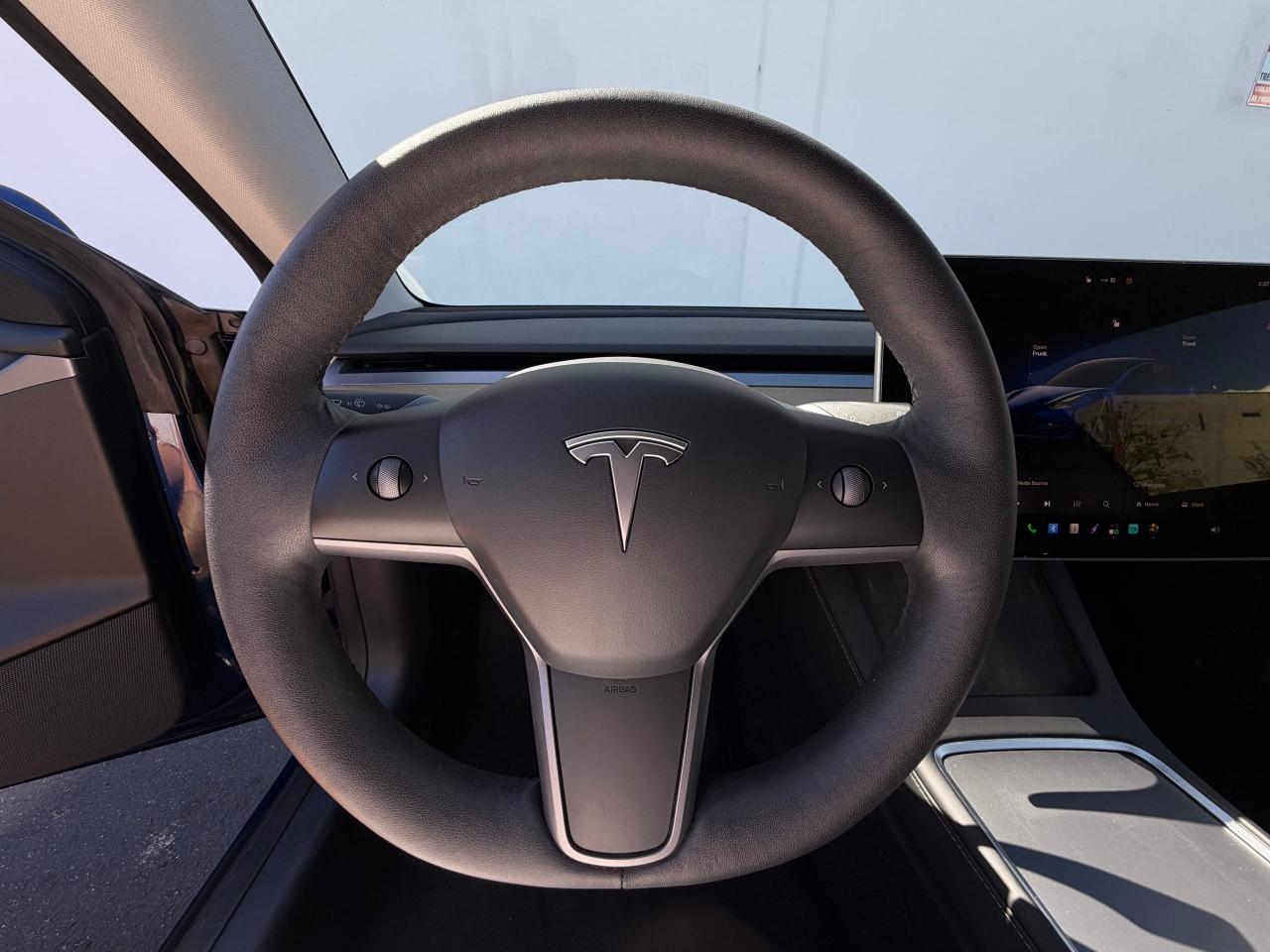 Tesla Model 3  2022