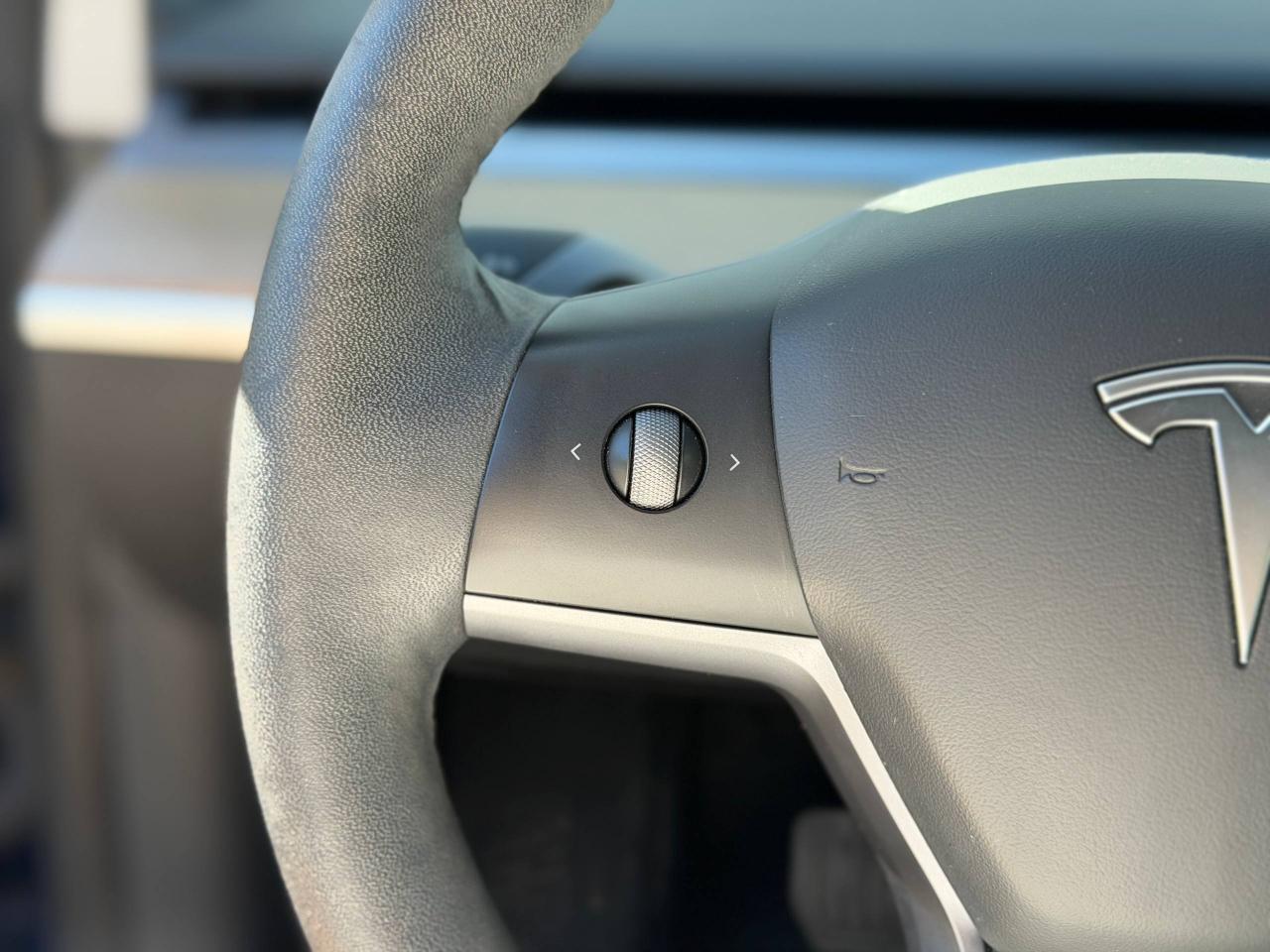 Tesla Model 3  2022