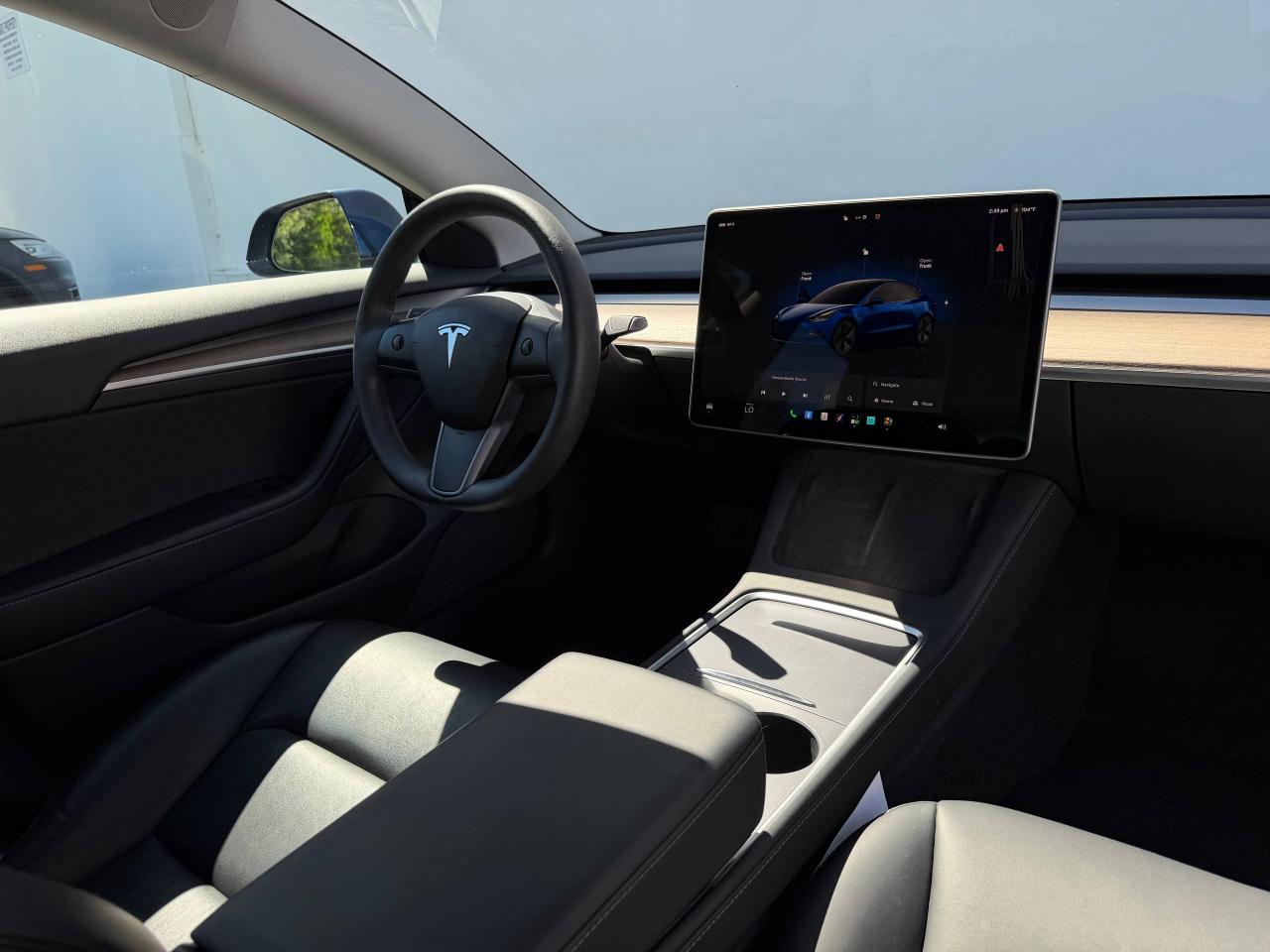 Tesla Model 3  2022