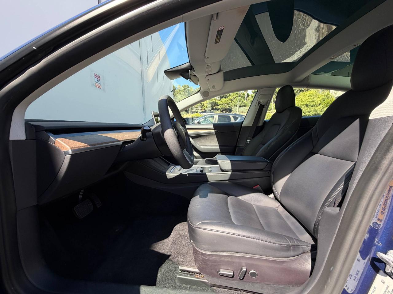 Tesla Model 3  2022
