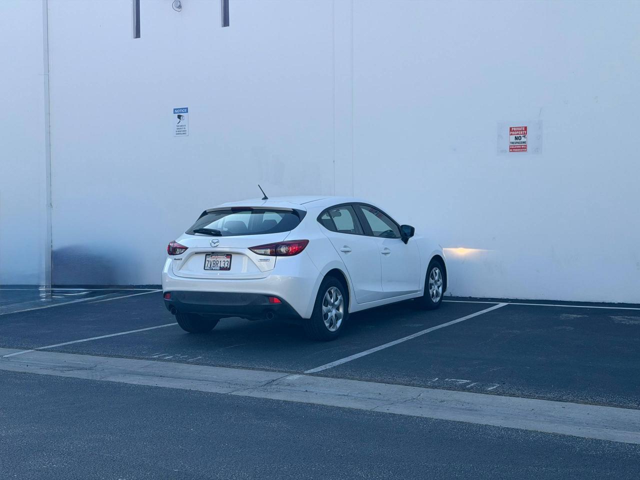 Mazda MAZDA3 i Sport AT 4-Door 2016
