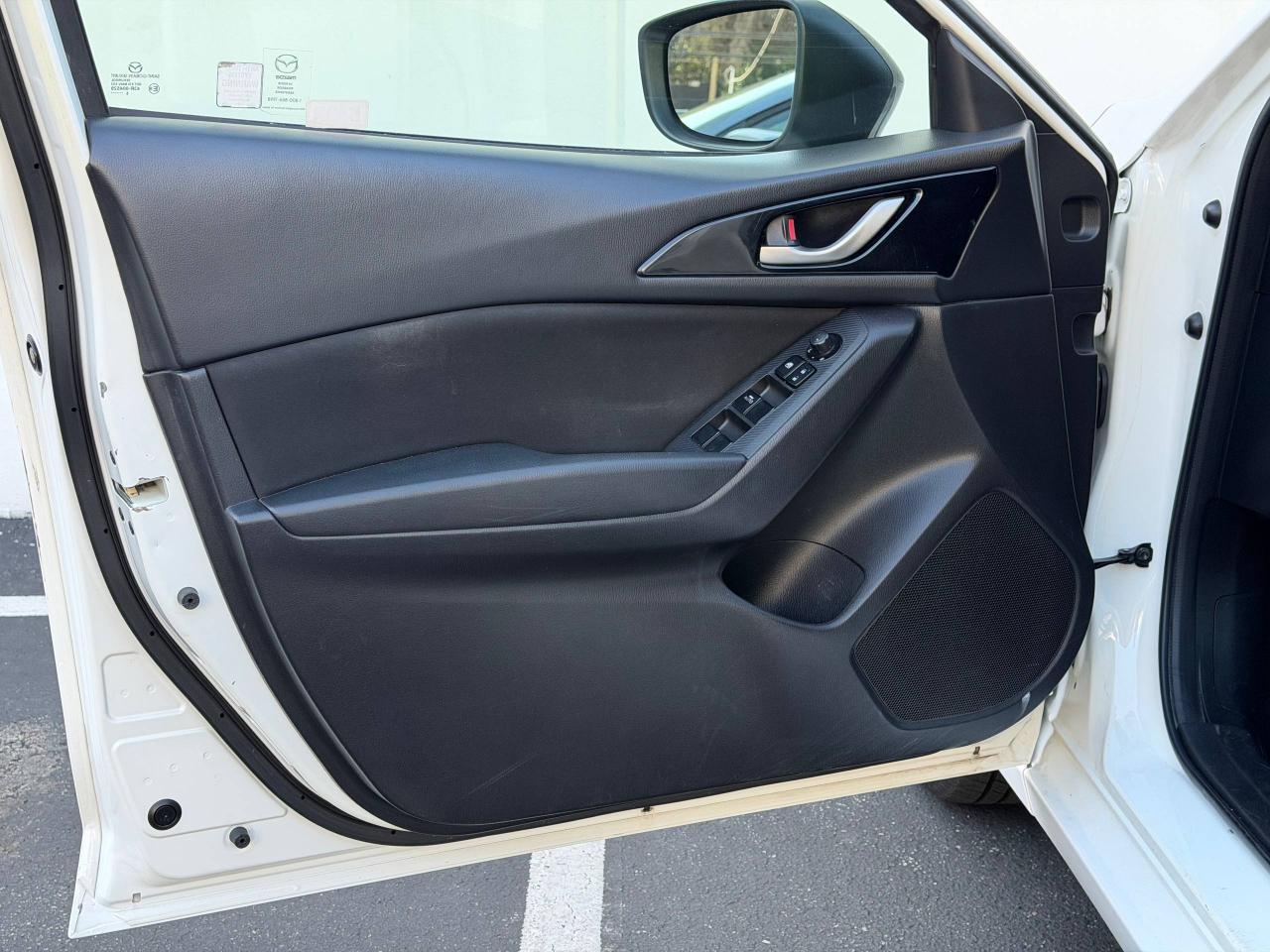 Mazda MAZDA3 i Sport AT 4-Door 2016