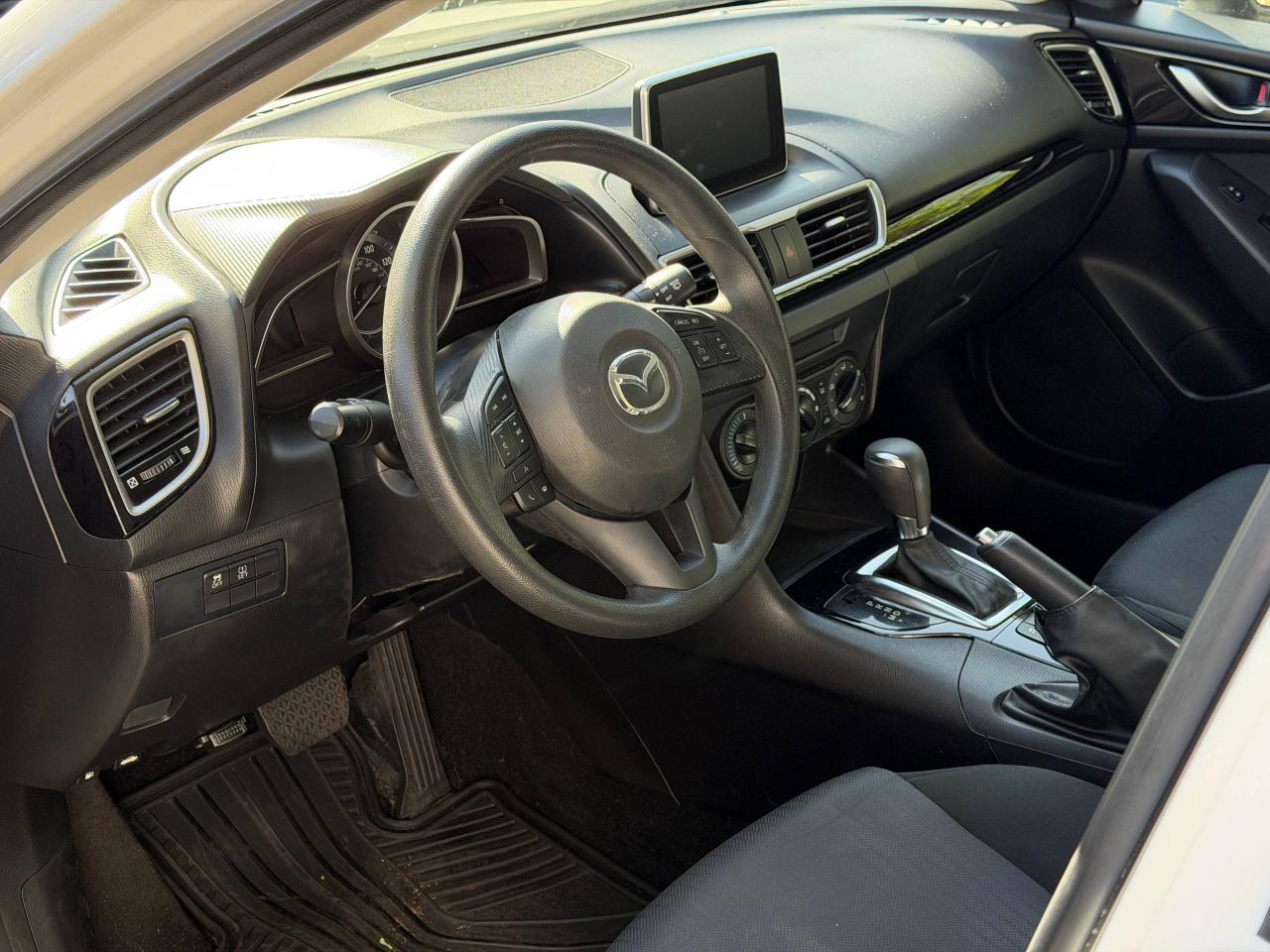 Mazda MAZDA3 i Sport AT 4-Door 2016
