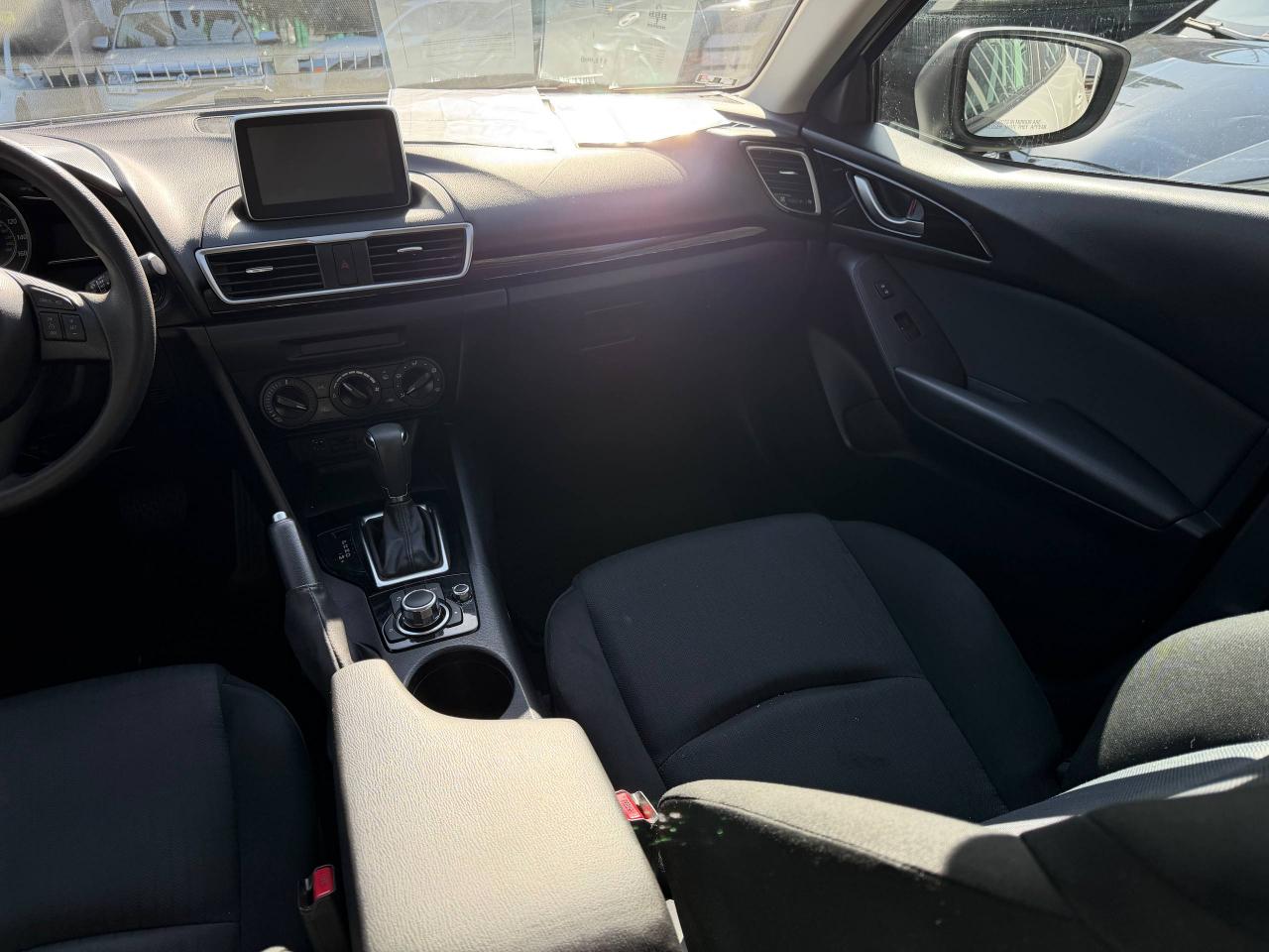 Mazda MAZDA3 i Sport AT 4-Door 2016