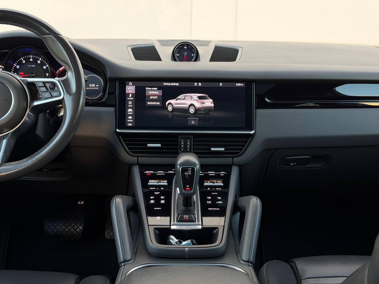 Porsche Cayenne  2020