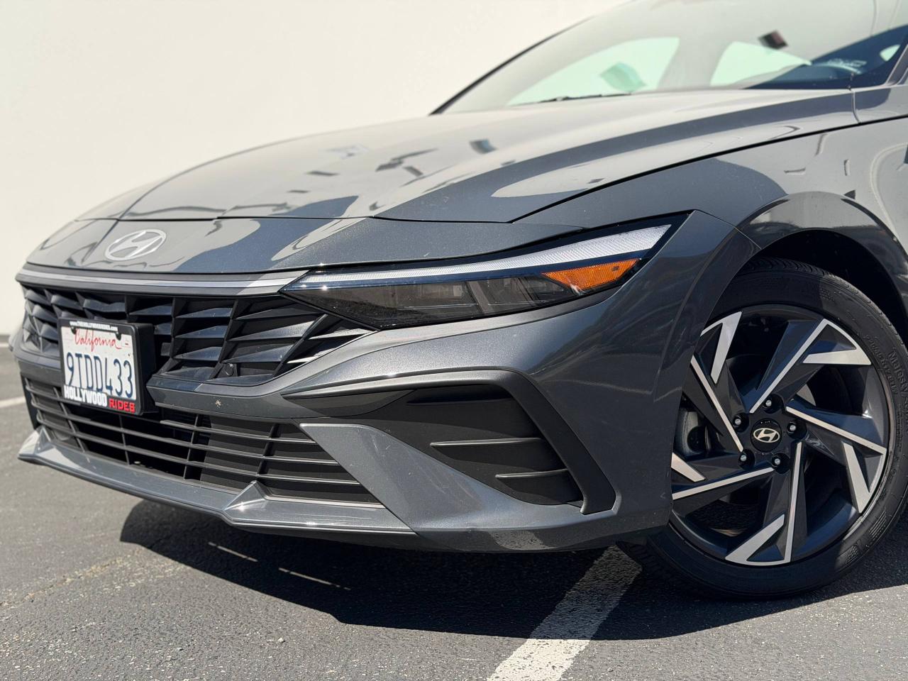 Hyundai Elantra SEL Sport 2025