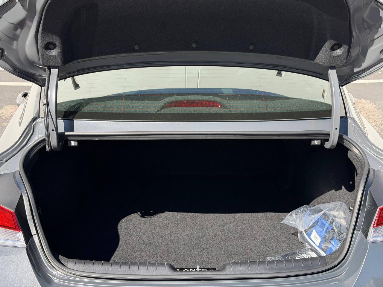 Hyundai Elantra SEL Sport 2025