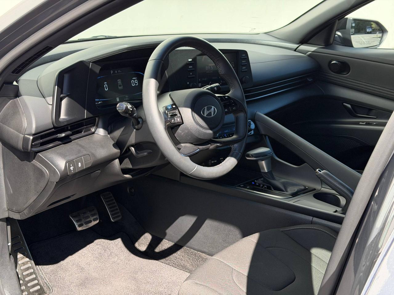 Hyundai Elantra SEL Sport 2025