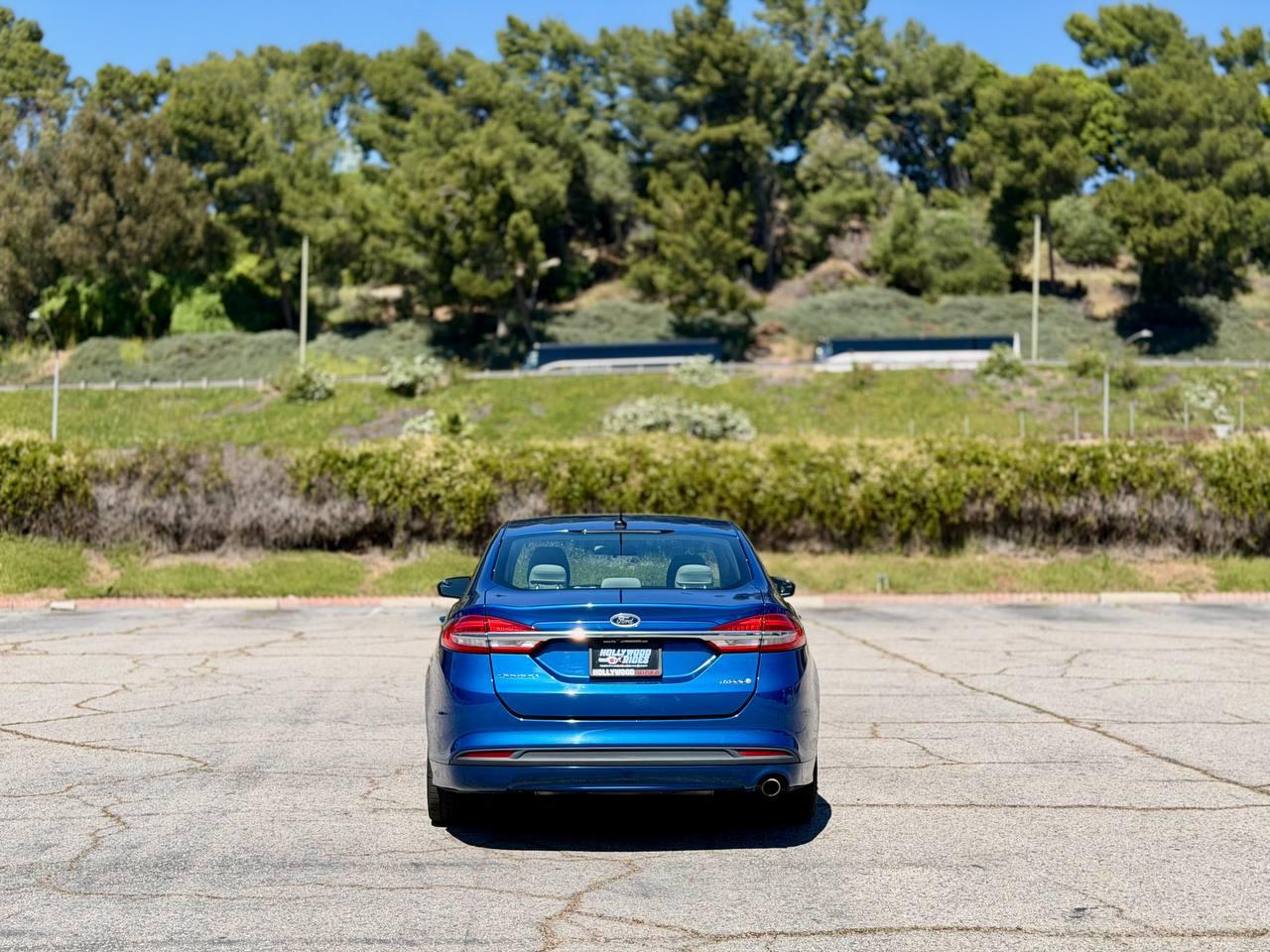 Ford Fusion Hybrid S 2018