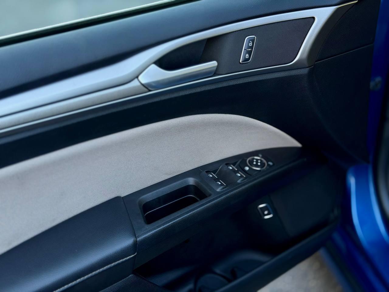 Ford Fusion Hybrid S 2018
