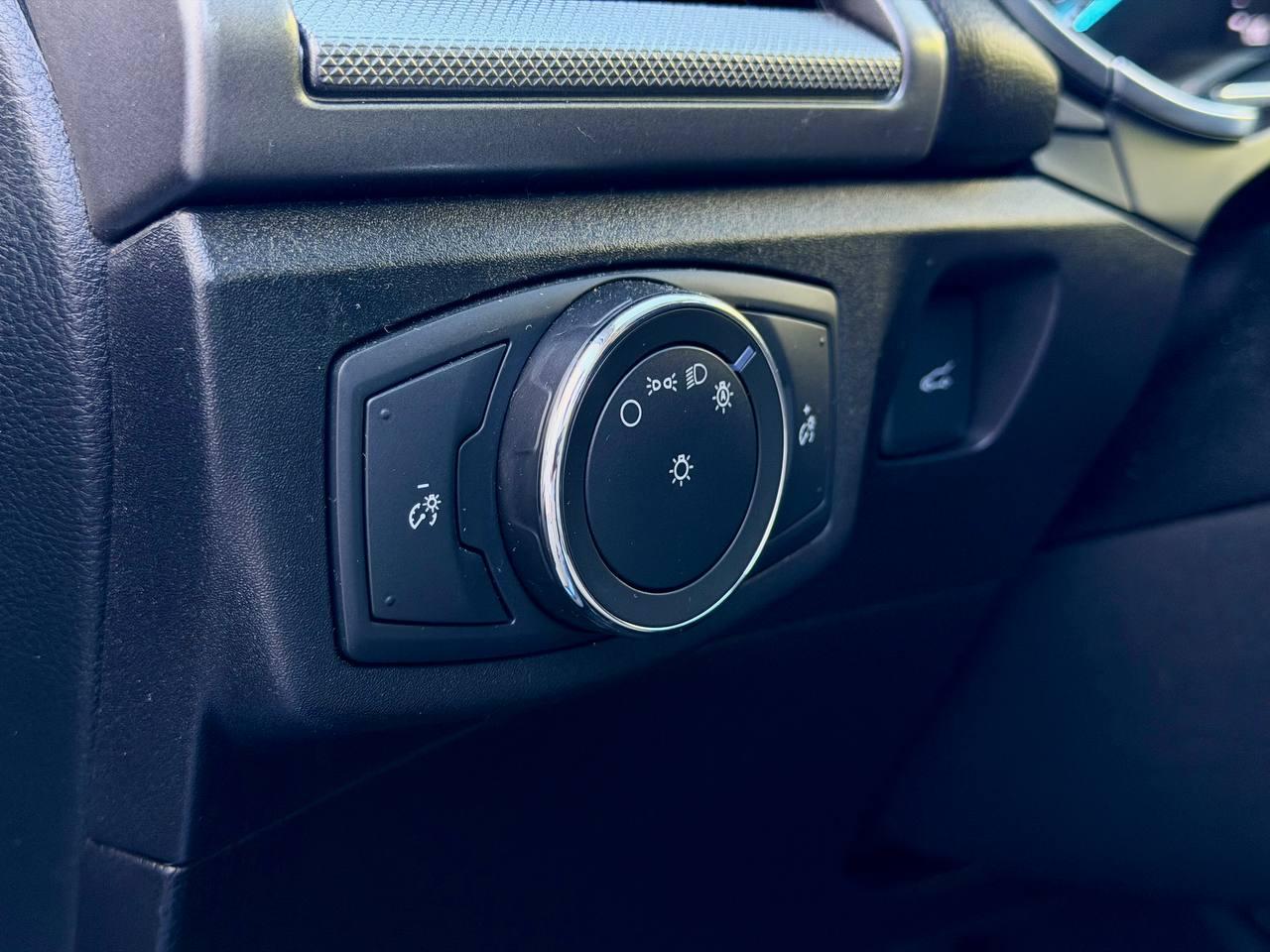 Ford Fusion Hybrid S 2018