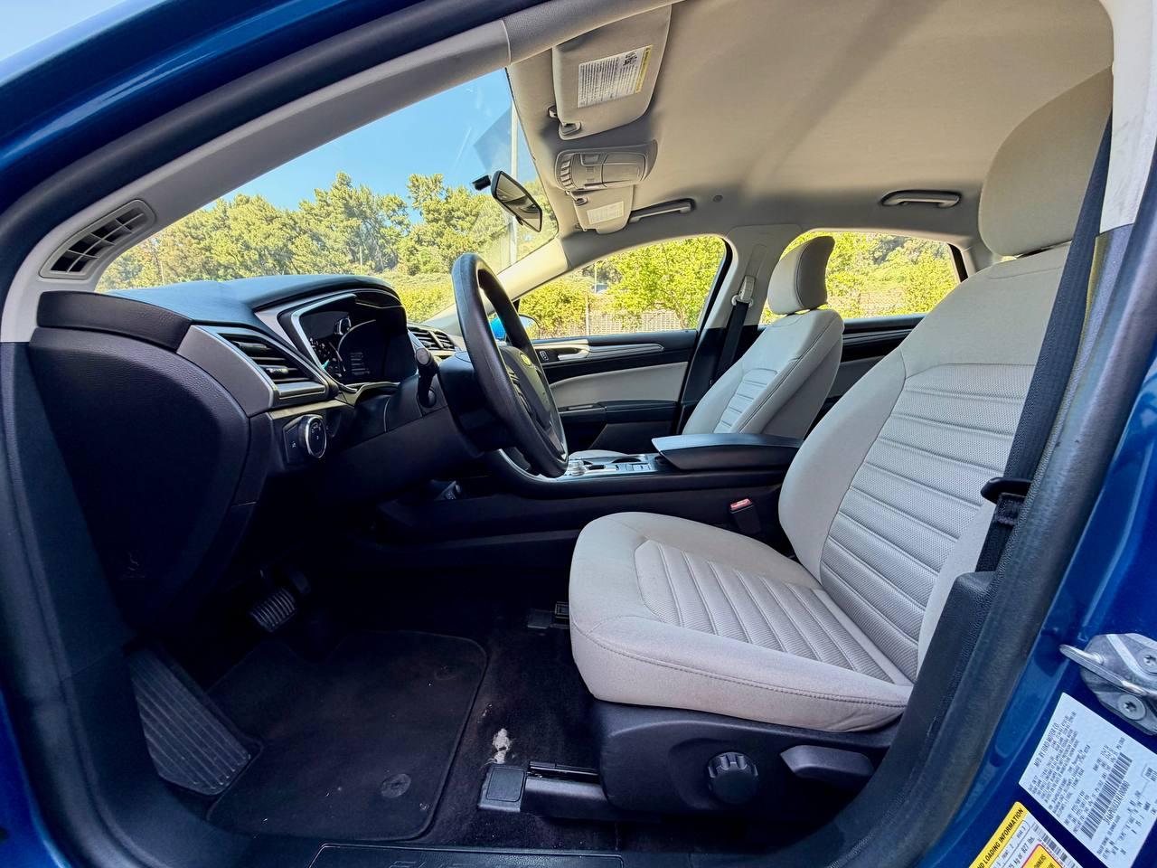 Ford Fusion Hybrid S 2018