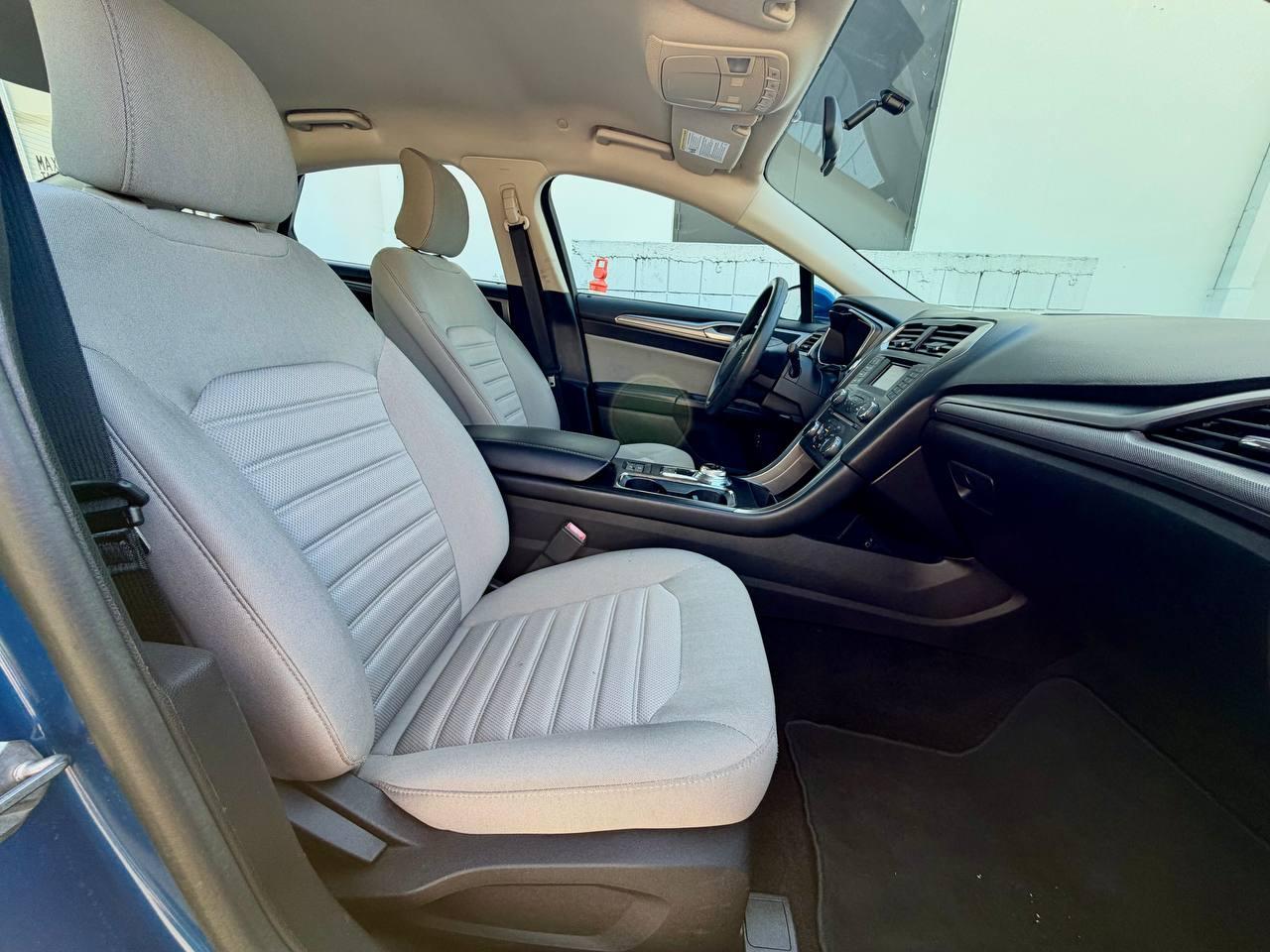 Ford Fusion Hybrid S 2018