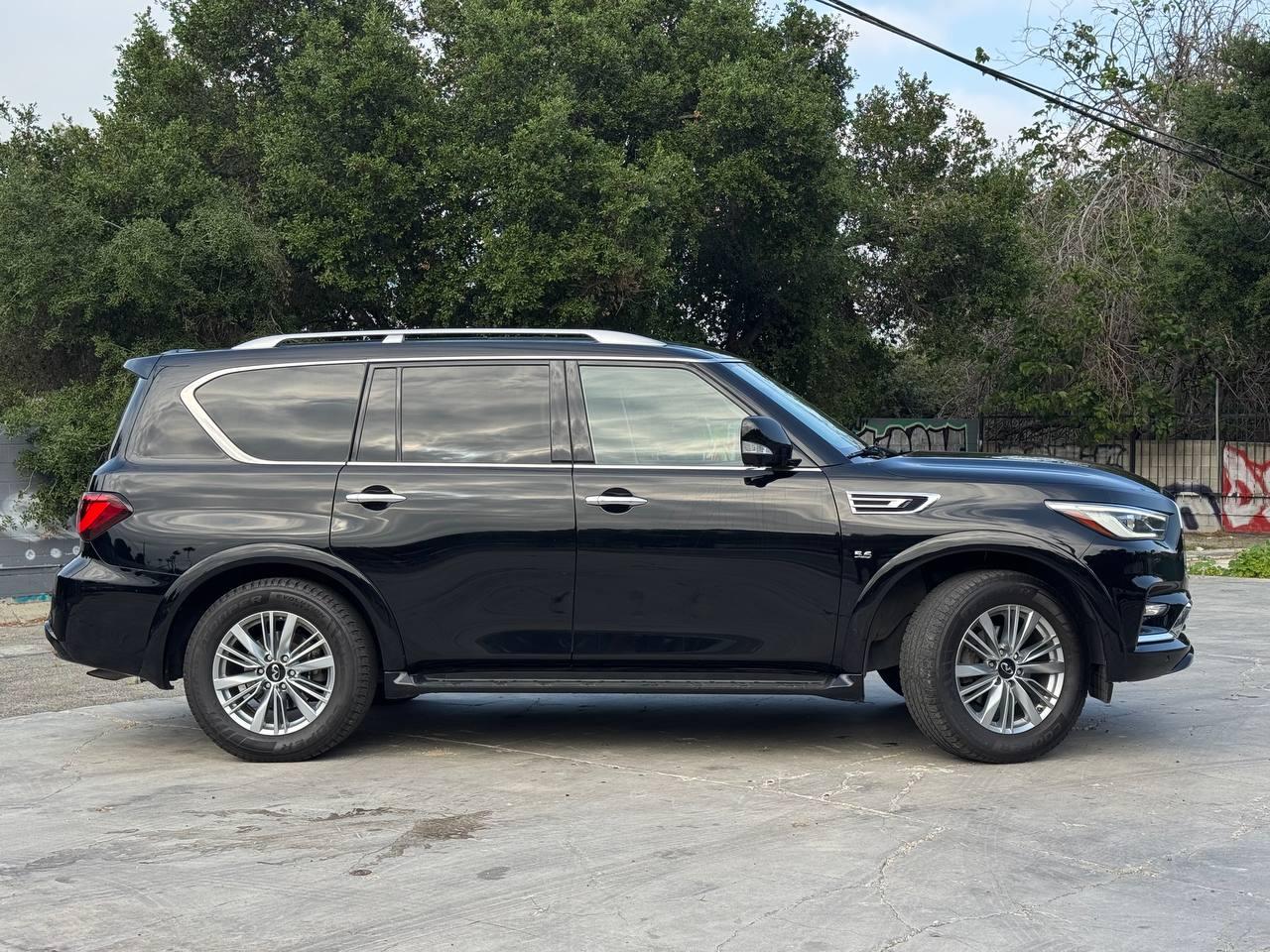 Infiniti QX80 LUXE 2020