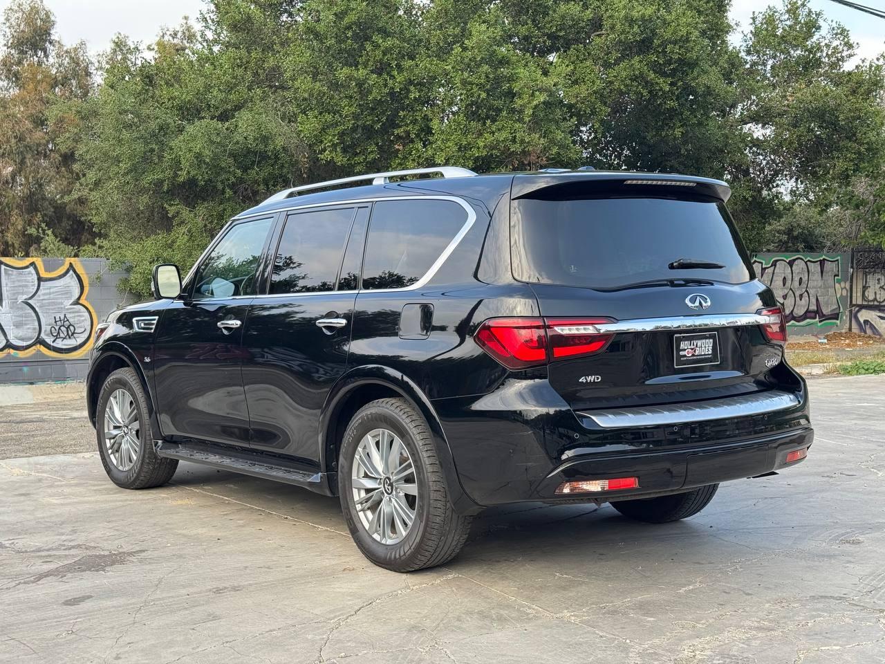 Infiniti QX80 LUXE 2020