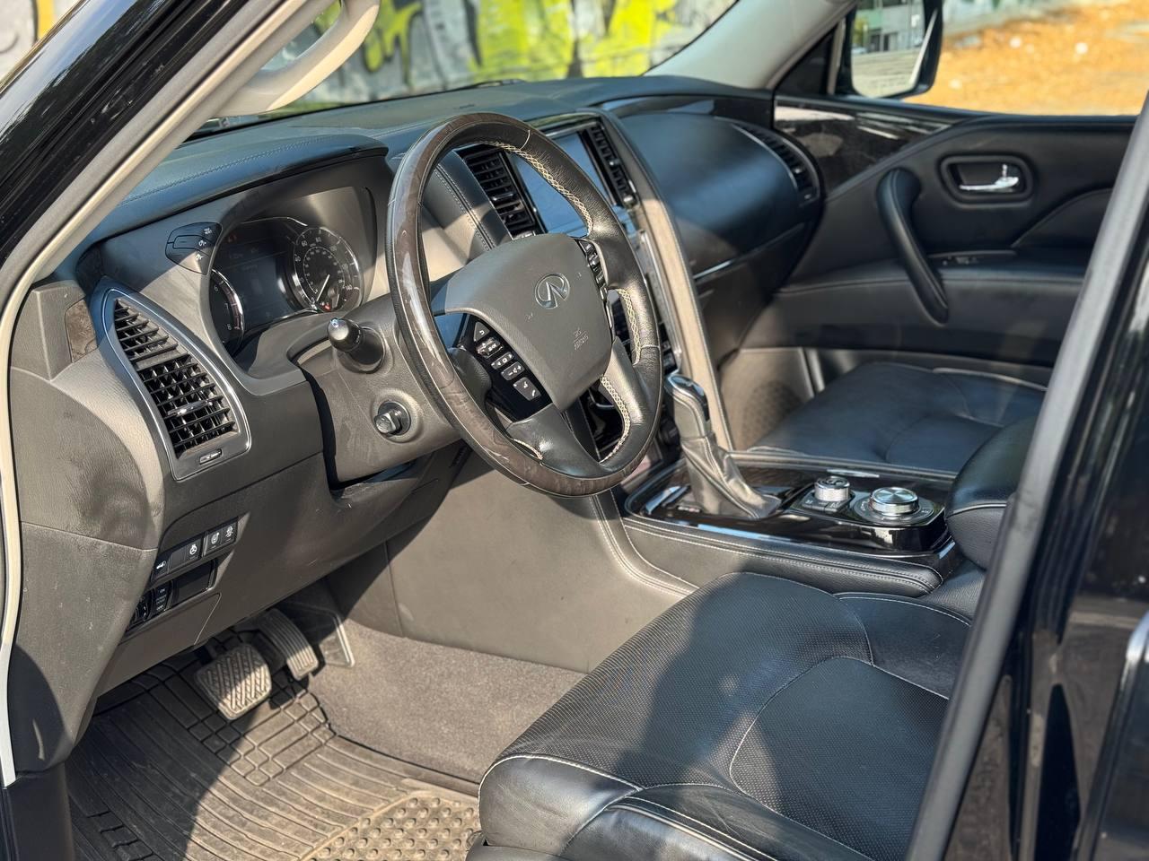 Infiniti QX80 LUXE 2020