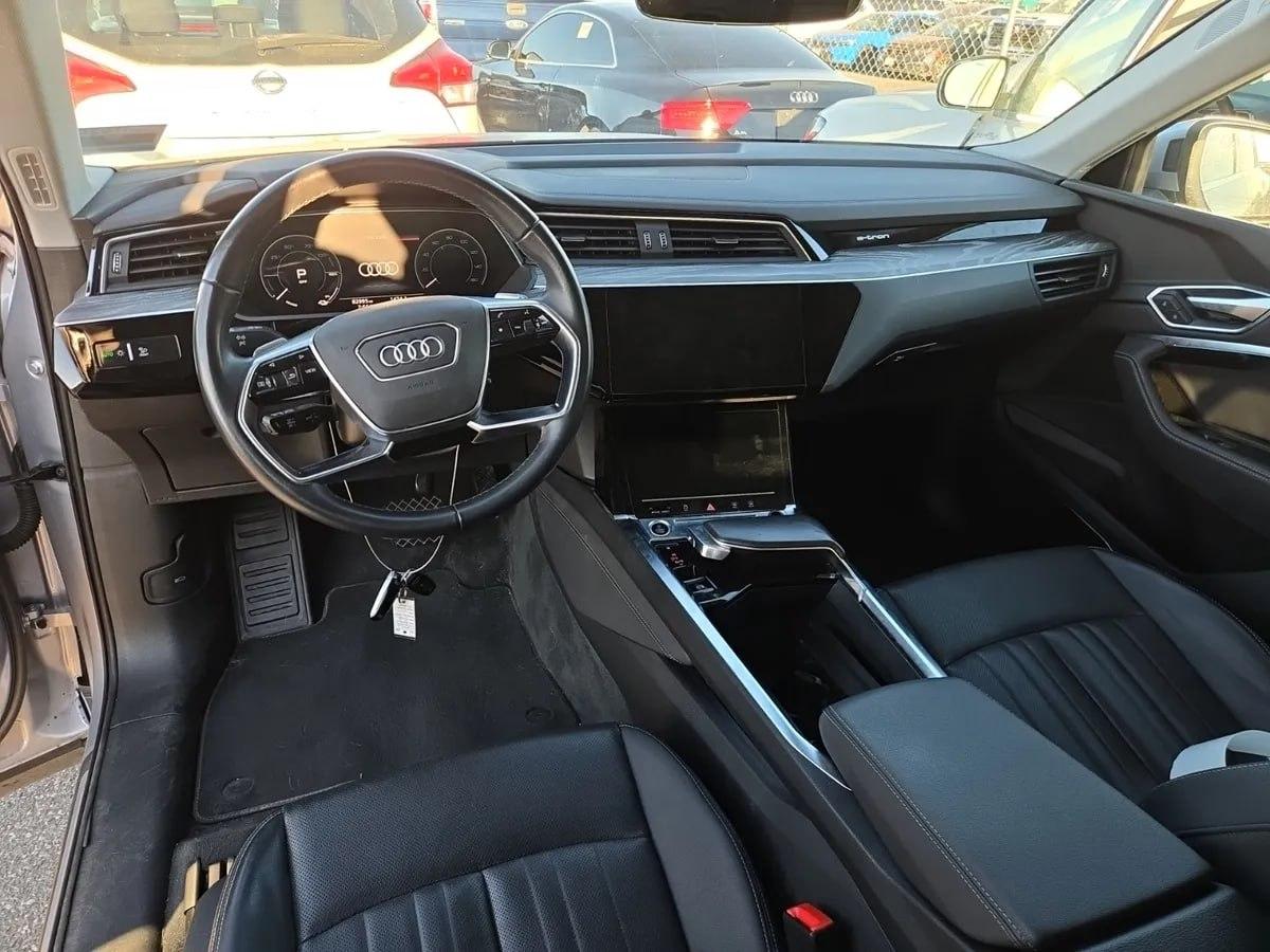 Audi E-Tron Premium Plus quattro 2022