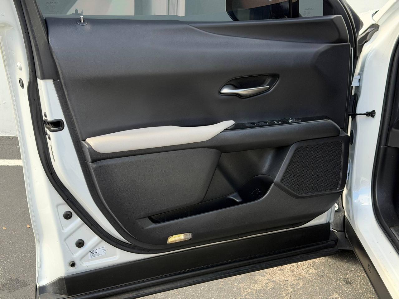 Lexus UX 250h  2022