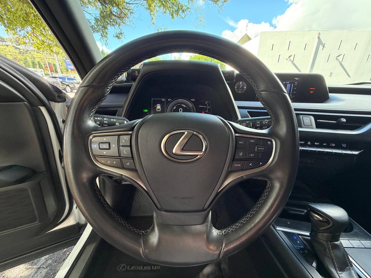 Lexus UX 250h  2022