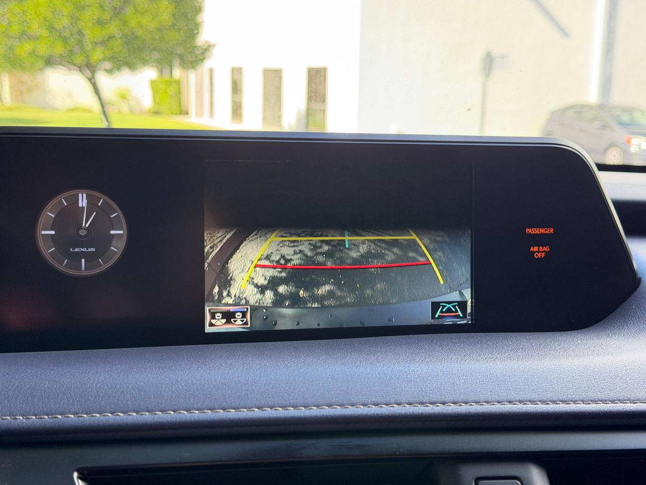 Lexus UX 250h  2022