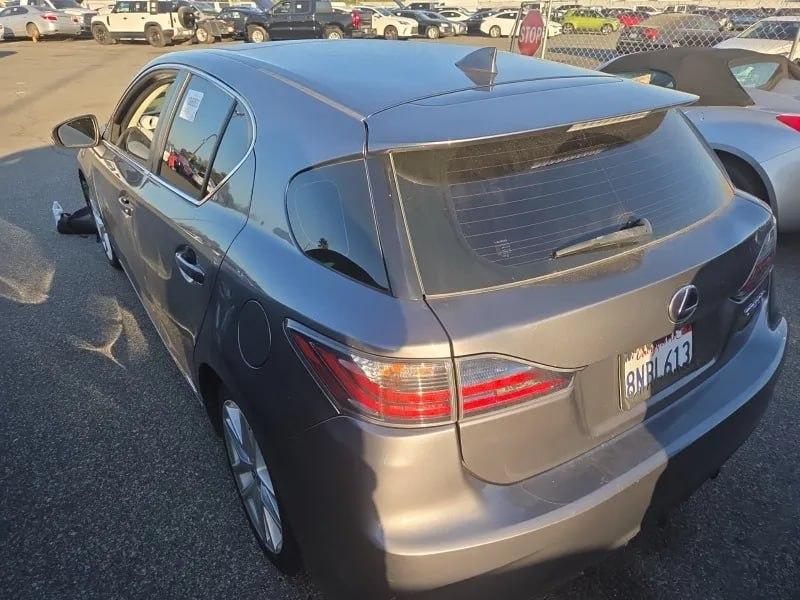 Lexus CT 200h  2016