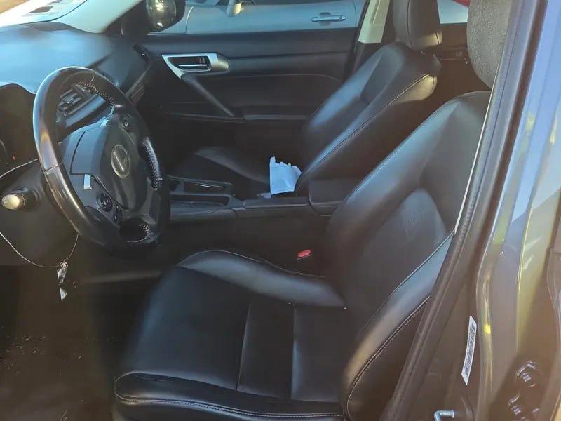 Lexus CT 200h  2016