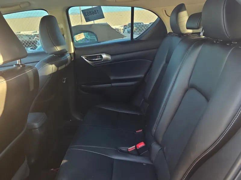 Lexus CT 200h  2016