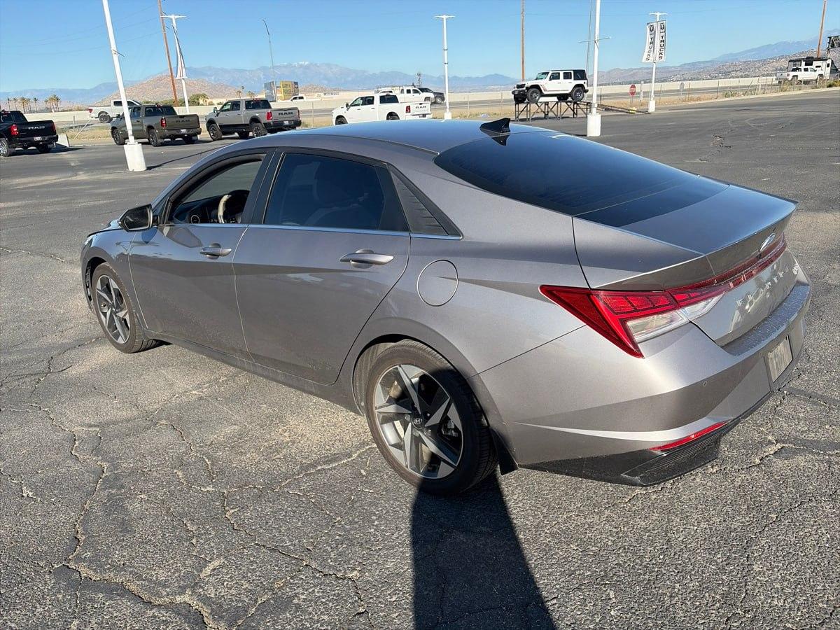 Hyundai Elantra Limited Hybrid 2023