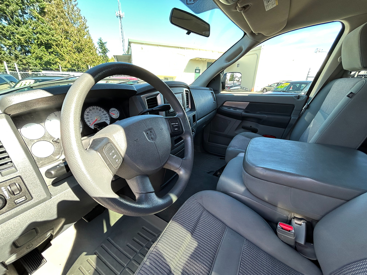 2007 Dodge Ram SLT photo 18