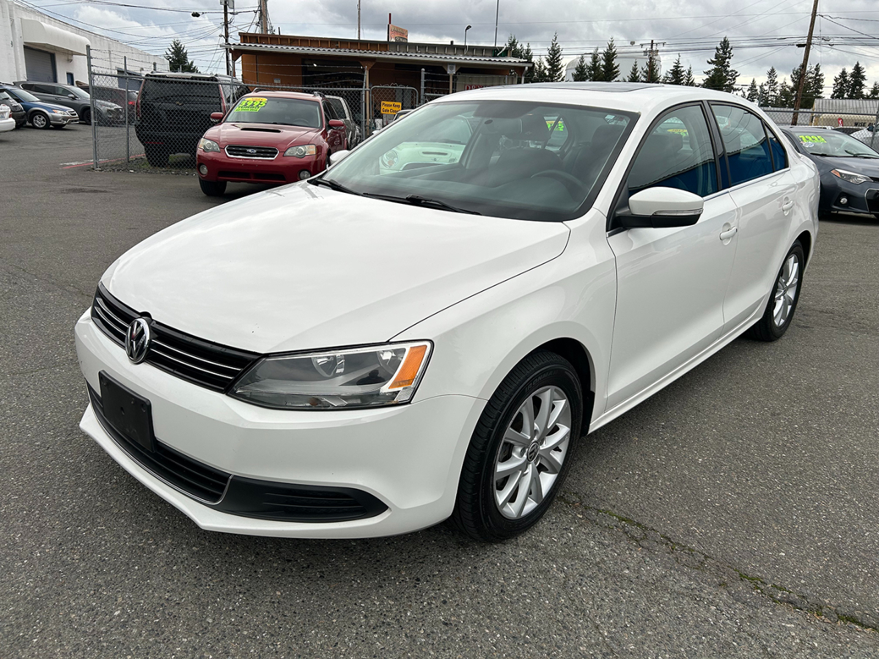 Volkswagen Jetta Sedan 4dr Auto SE PZEV 2013 Volkswagen Jetta Sedan 4dr Auto SE PZEV 2013