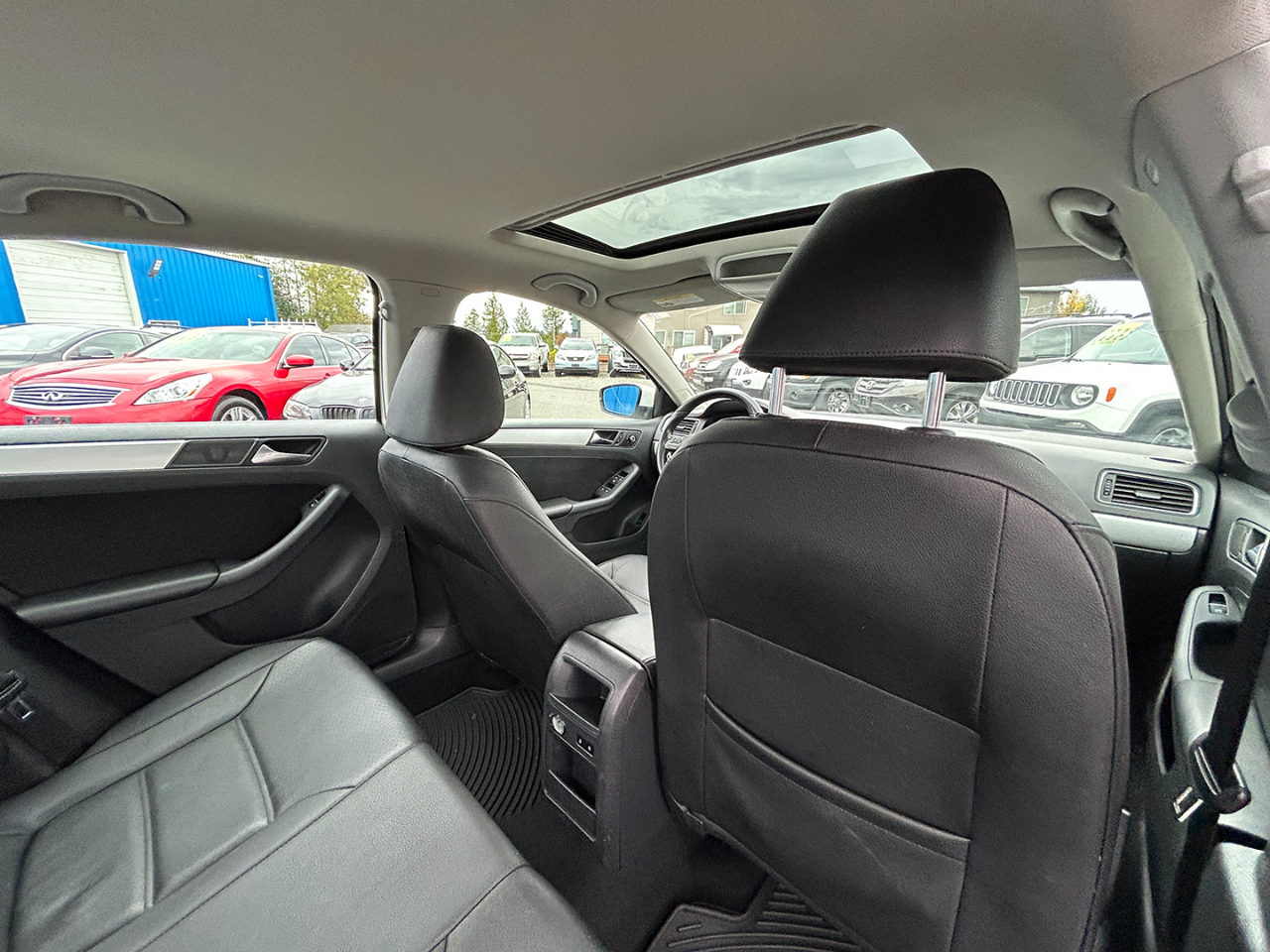 Volkswagen Jetta Sedan 4dr Auto SE PZEV 2013 Volkswagen Jetta Sedan 4dr Auto SE PZEV 2013