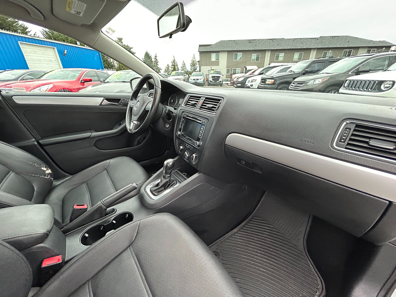 Volkswagen Jetta Sedan 4dr Auto SE PZEV 2013 Volkswagen Jetta Sedan 4dr Auto SE PZEV 2013