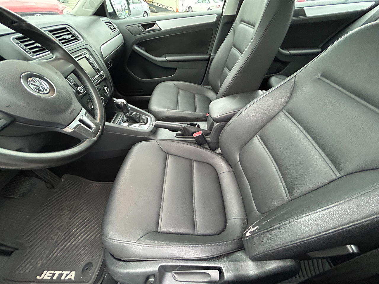 Volkswagen Jetta Sedan 4dr Auto SE PZEV 2013 Volkswagen Jetta Sedan 4dr Auto SE PZEV 2013