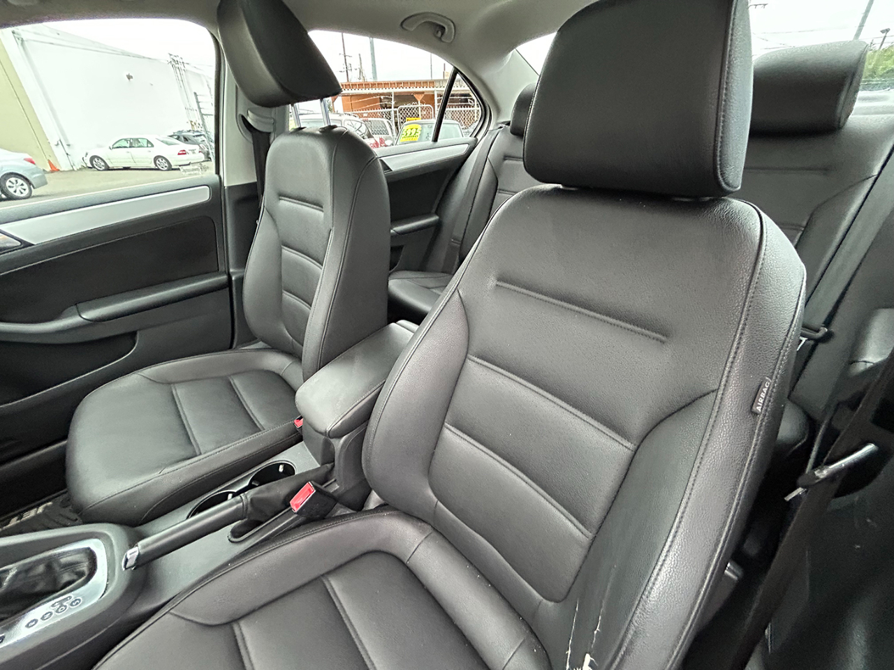 Volkswagen Jetta Sedan 4dr Auto SE PZEV 2013 Volkswagen Jetta Sedan 4dr Auto SE PZEV 2013